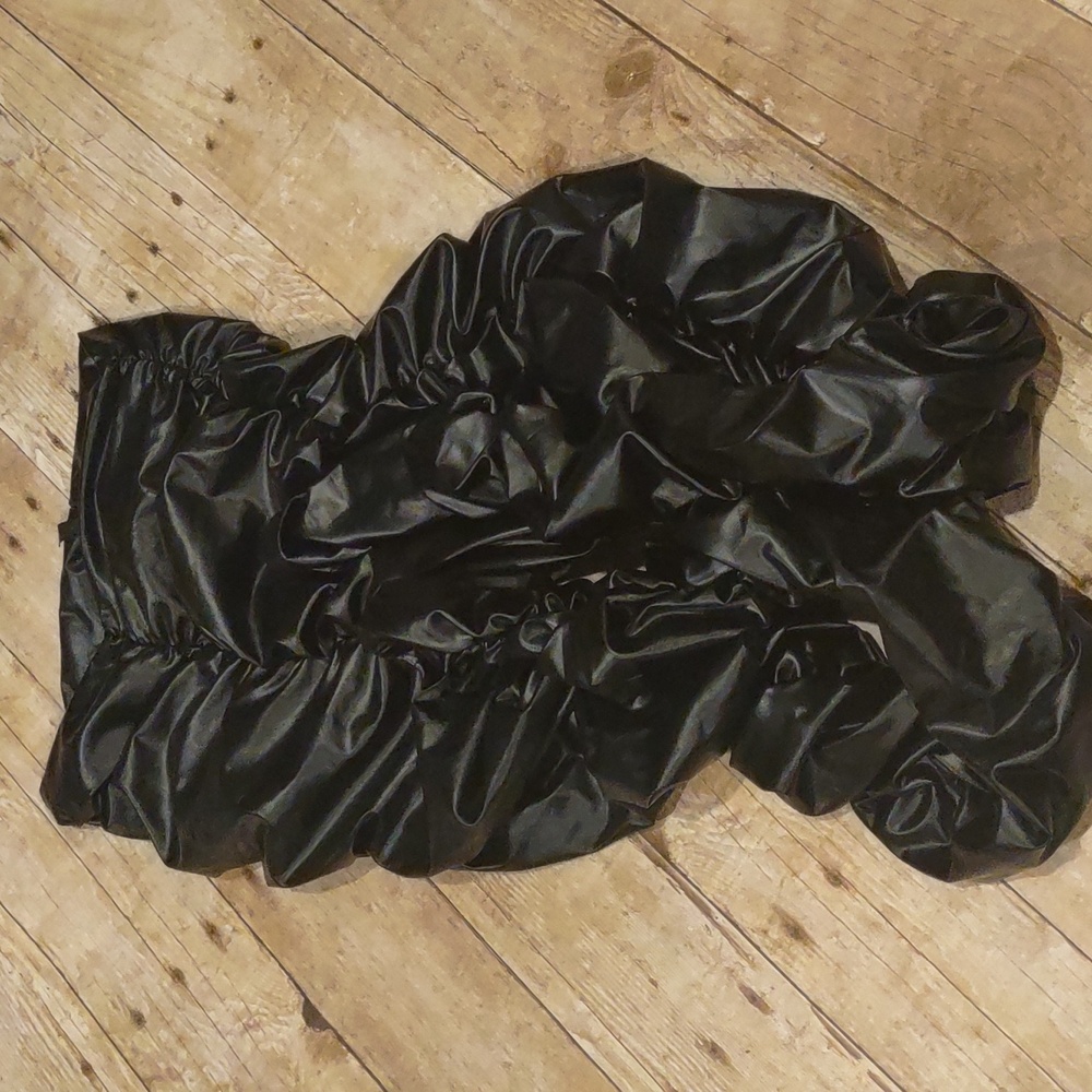 Faux leather stretchy tights